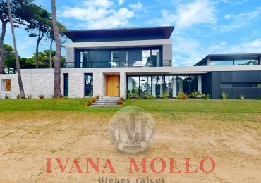 CASA EN VENTA - BARRIO PRIVADO LOS PIONEROS