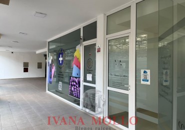 LOCAL COMERCIAL CENTRICO A LA VENTA - 1MER PISO PASEO EL AGORA - PINAMAR