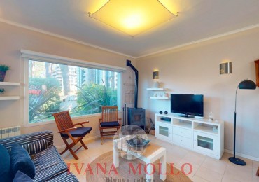 Triplex en venta 4 ambientes en Pinamar con pileta 