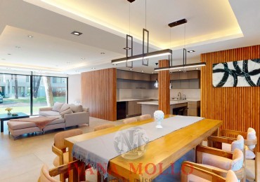 Casa a moderna y luminosa en barrio privado - La Herradura - Pinamar