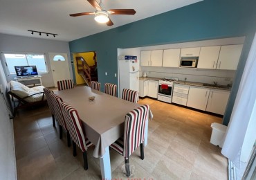 Se alquila duplex tres ambientes en Pinamar