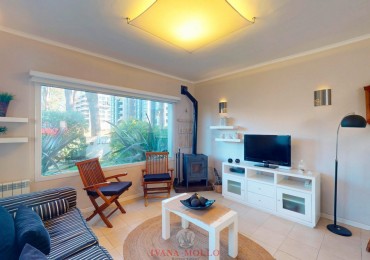 Triplex en venta 4 ambientes en Pinamar con pileta 