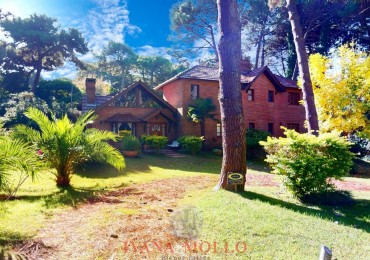Casa- Chalet en venta 5 ambientes en Pinamar Norte